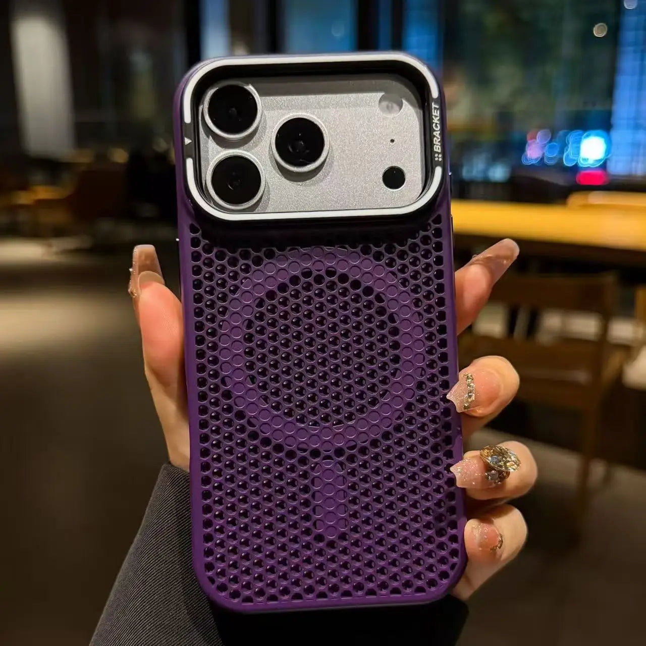 Camera mount mesh cooling case for iPhone 17 Pro Max 15 17 Pro 14 13 12 16 Pro Max For Magsafe wireless charging Shockproof cove