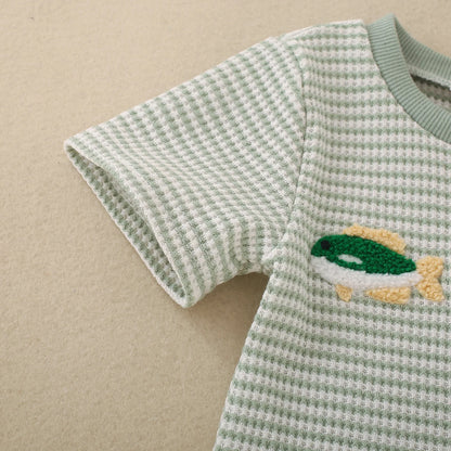 Summer neutral infant three small fish embroidered green short-sleeved T-shirt and green striped shorts two-piece set
