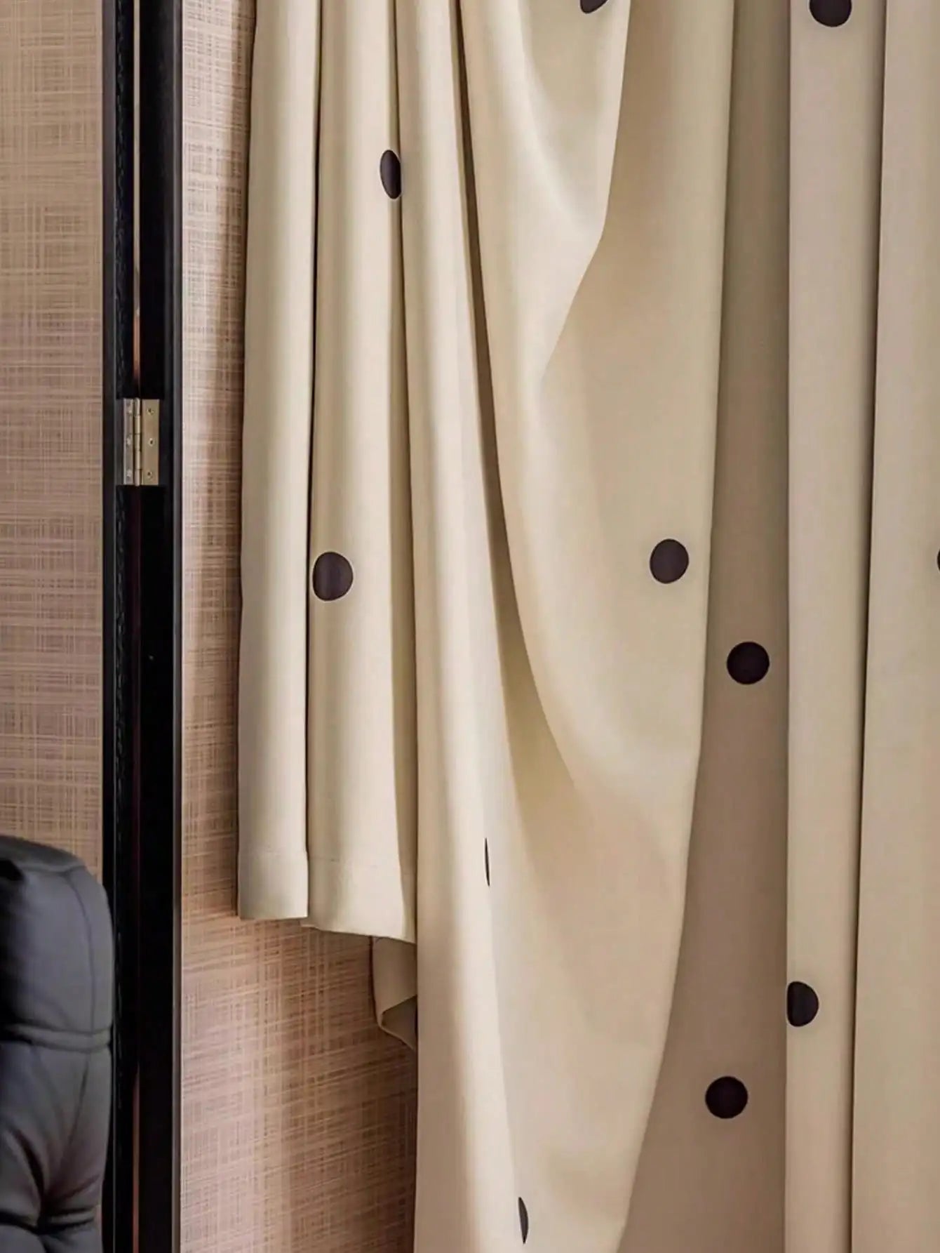 Black polka dot print Korean Blackout Curtain Casual-Comfy Modern Thermal Insulated Dim Out Blackout Curtain for Home Livingroom