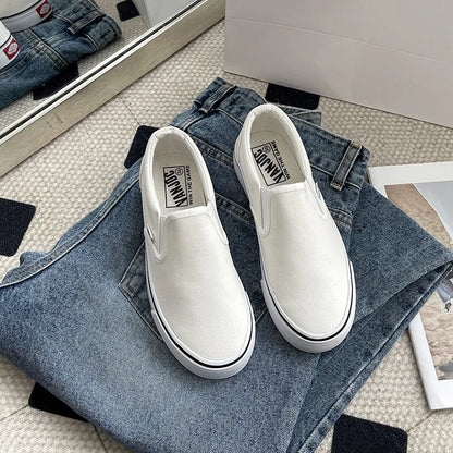 Women's Slip-On Canvas Shoes Summer 2026 Korean Style Student Flat Rubber Sole Wear-Resistant Low Cut Flat Heel Street Fashion