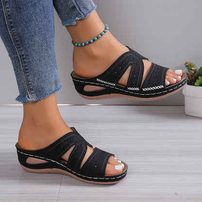 2025 New Summer Women Wedge Sandals Embroidery Thick Sole Open Toe Slippers Fashion Retro Casual Light Female Platform Slides