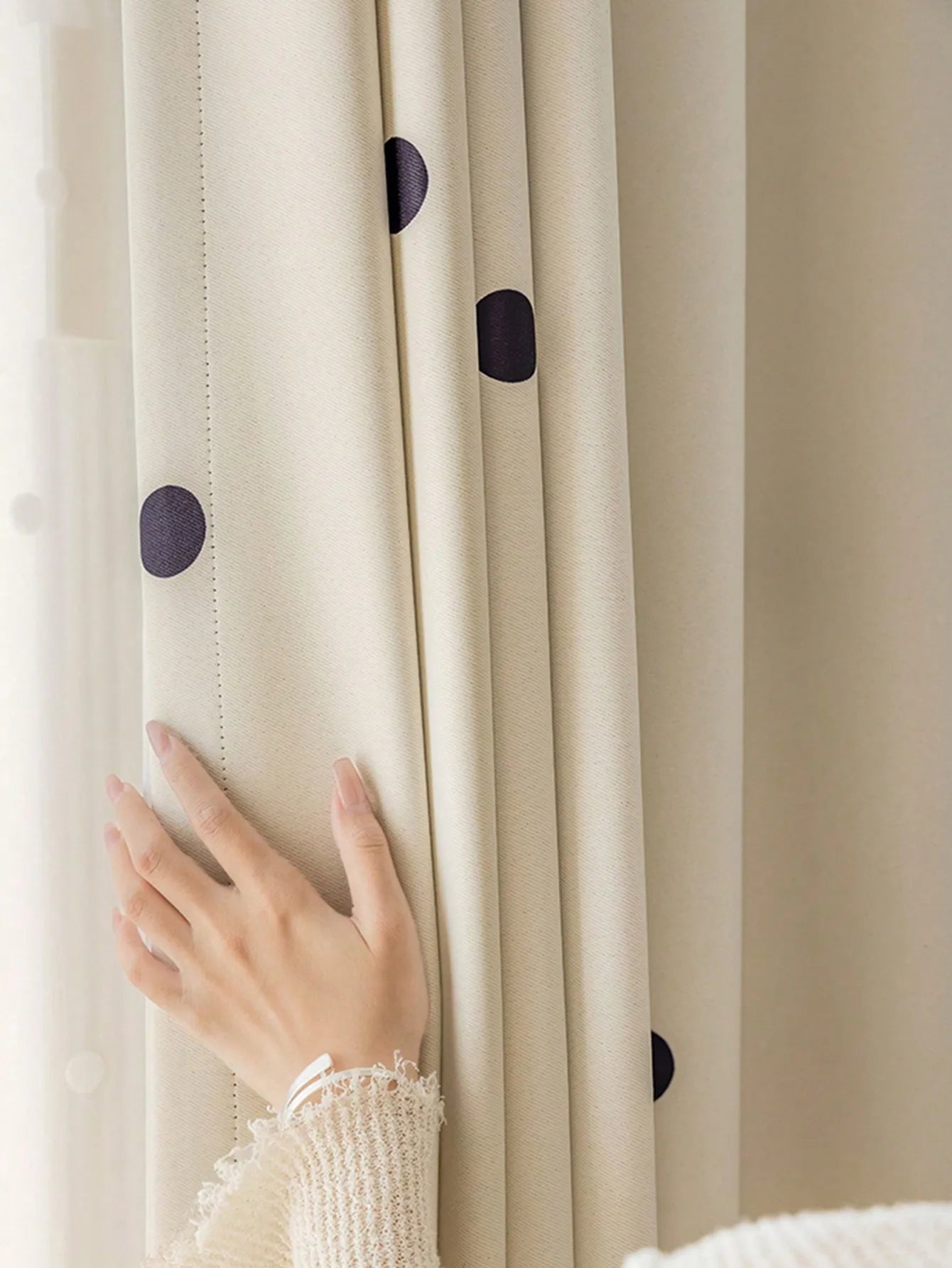 Black polka dot print Korean Blackout Curtain Casual-Comfy Modern Thermal Insulated Dim Out Blackout Curtain for Home Livingroom