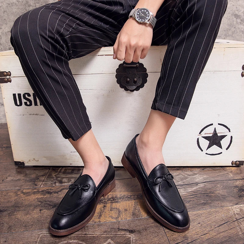 Men Casual Shoes Fashion business dress Soft Moccasins Loafers High-Quality men Leather Wedding shoes Gommino Zapatos Chaussure