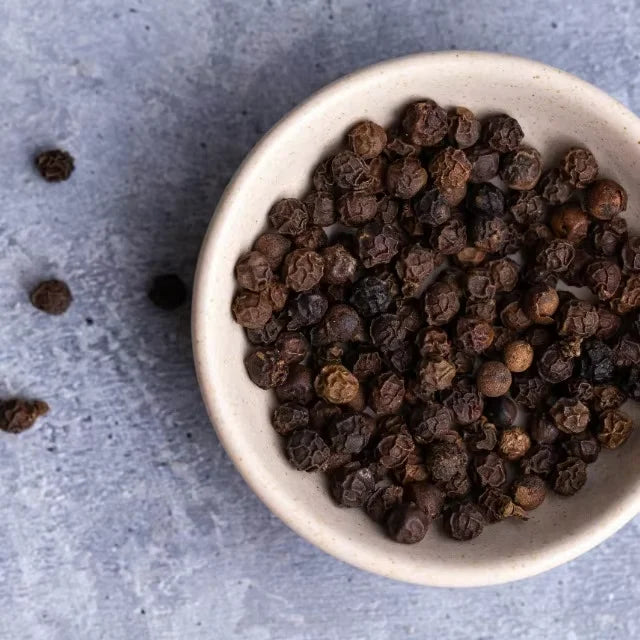 Premium Dried AD Black Pepper Export Quality Whole Bold Berries High Pungency Rich Aroma Cleaned Graded Bulk Supply Kerala India