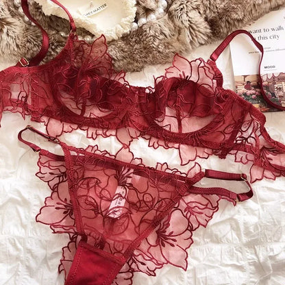 MOYISU French Pure Desire Lingerie Sexy Thin Cup with Underwire Bra Set Christmas New Embroidered Lace Underwear Bra