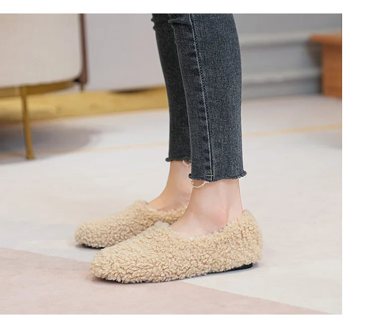Big Size 43 Women Lambswool Slippers Winter Sheep Fur Shoes Ladies Flat Cotton Slides Home Pantuflas Daily Slip On Furry Mules