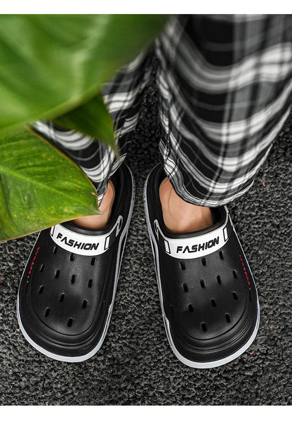 New Breathable sandals For Women Men Summer EVA Garden Clogs Shoes Outdoor Holes Beach Slippers Comfortable House Slides