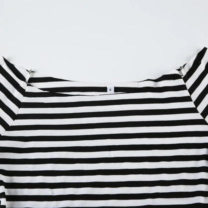 Autumn sexy off shoulder long sleeved black white contrasting color stripes slash neck T-shirt