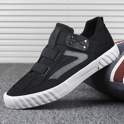 Men's Shoes High Top Casual Shoes Trend Comfortable Leather Man Loafers Solid Color Soft Sole Flats Slip on Outdoor Men Sneakers