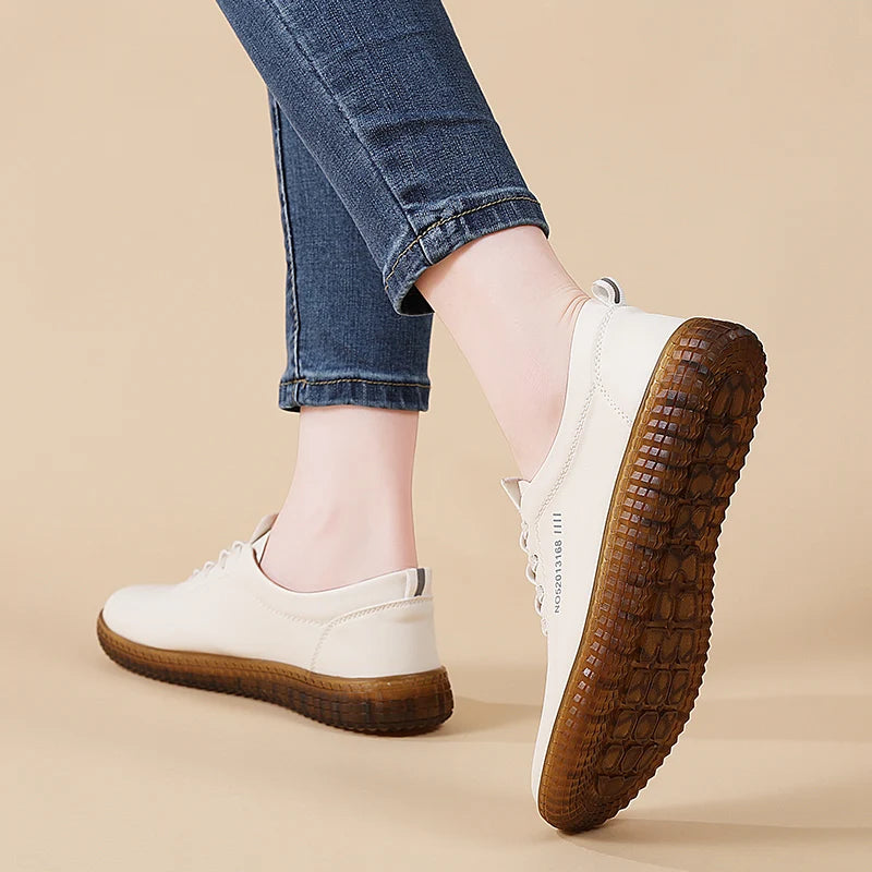 100% cowhide Women's Leather shoes New large size casual sports shoes Fashion  Lightness Women's vulcanized shoes sneakers
