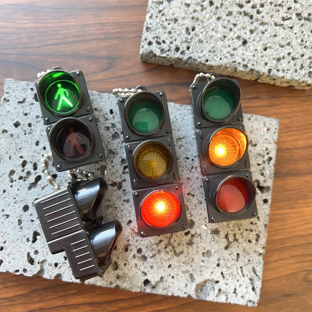 Simulation Electronic Traffic Light Keychain Pendant Pedestrian Light LED Light-emitting Toy Kids Cognitive Toy Gift Key Chain