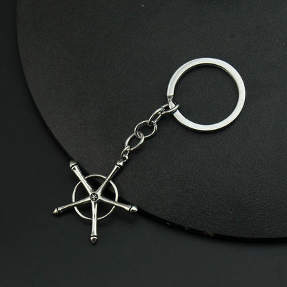 Anime Bleach Ulquiorra Cifer Mask Keychain Fashion Kurosaki Ichigo Broken Masks Pendant Metal Choker Necklace Fans Cosplay Gifts