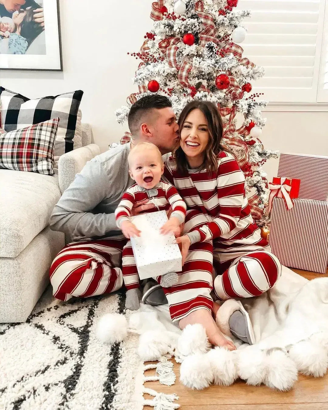 Merry Christmas 2025 Mother Father Kids Matching Pajamas Set Striped Casual Loose Pyjamas Xmas Family Look Holiday Wear Pjs Gift