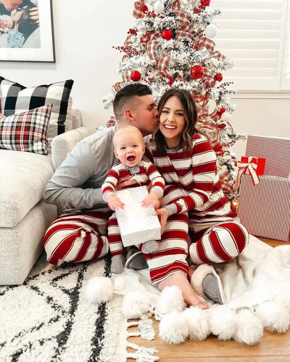 Merry Christmas 2025 Mother Father Kids Matching Pajamas Set Striped Casual Loose Pyjamas Xmas Family Look Holiday Wear Pjs Gift