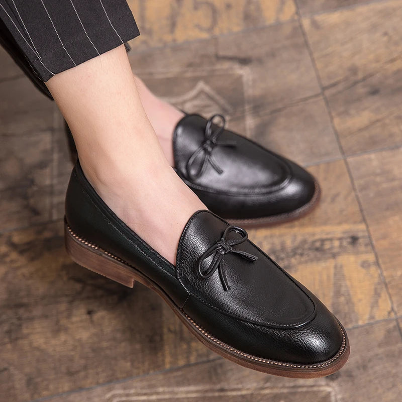 Men Casual Shoes Fashion business dress Soft Moccasins Loafers High-Quality men Leather Wedding shoes Gommino Zapatos Chaussure