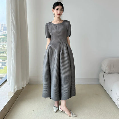 LANMREM High End Purple Pleated Women's Dress 2025 New Round Neck Short Sleeved Spliced Design Ball Gown Summer Dresses 2DB3489