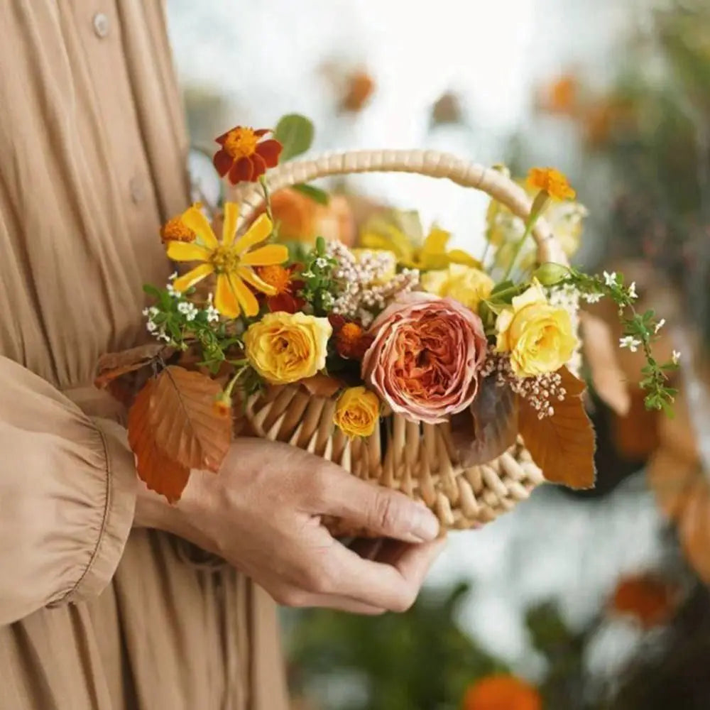 Willow Woven Hand-held Flower Basket DIY Flower Basket Picnic Rattan Basket Storage Basket Photography Props Holiday Gift Basket