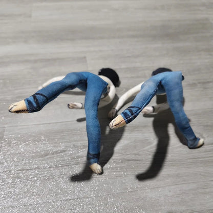 Poupée en peluche cosplay L. Lawliet de Death Note (anime) - Articulée et flexible - Décoration de chambre - Mascotte d'Halloween - Accessoire doux