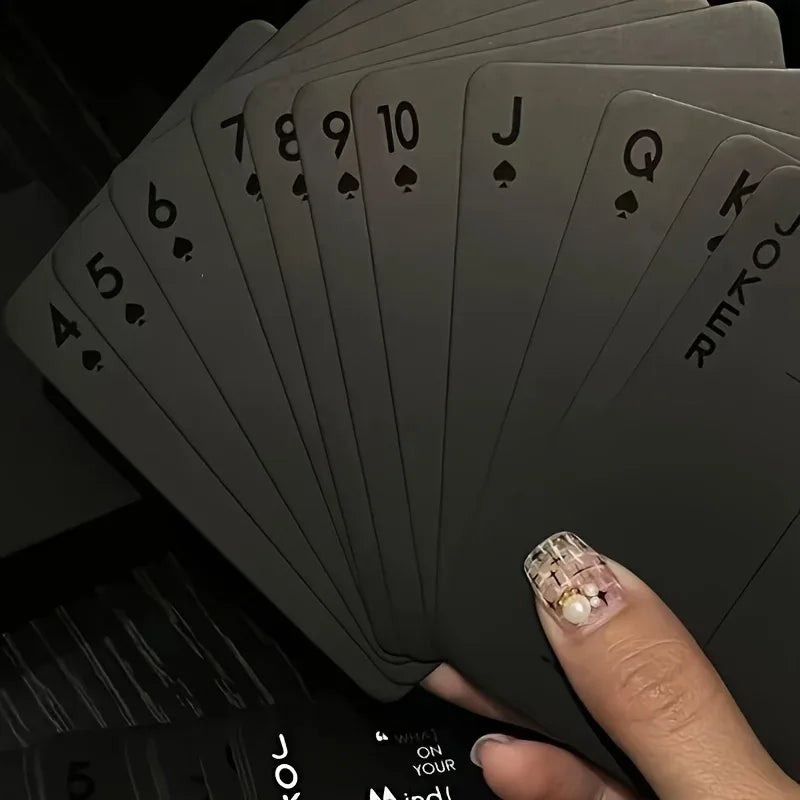 Luminous poker set, suitable for parties, Halloween and Christmas gifts, durable paper, family entertainment and gaming nights