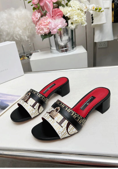 CH Brand Metal Buckle Embossed Sandals With Block Heels Open Toe Design Comfortable And Stylish Outdoor Slippers