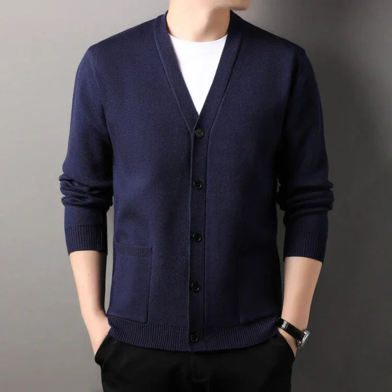 Men's  Autumn and Winter Casual Design Cardigan Thick Long Sleeved Button Up Jacket Cardigan Sweater