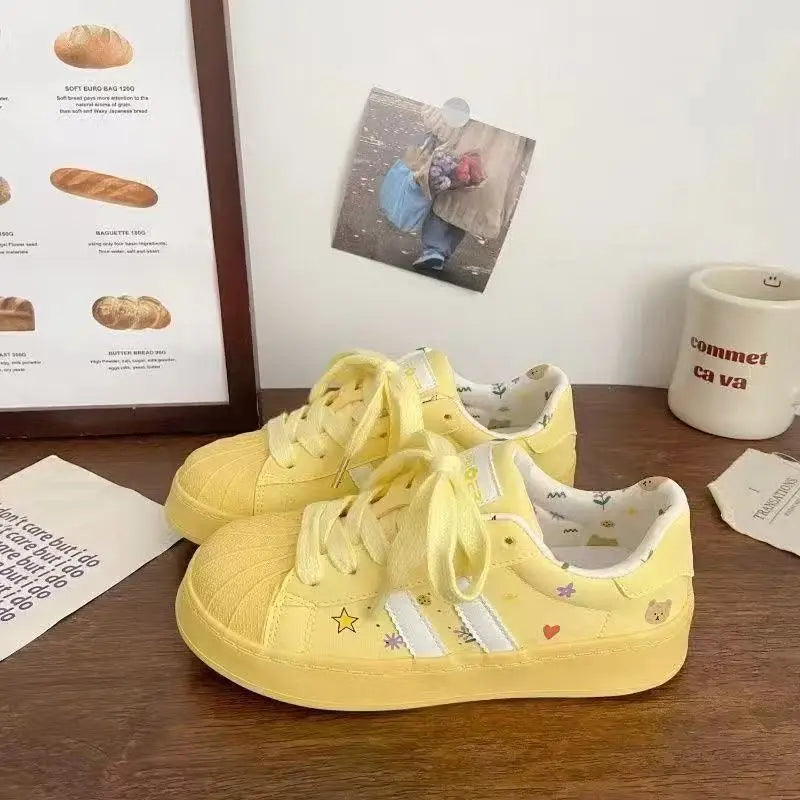 Thick-soled yellow flats for students, versatile sports casual shoes for women