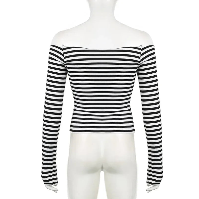 Autumn sexy off shoulder long sleeved black white contrasting color stripes slash neck T-shirt