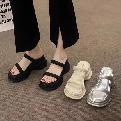 Women's Slippers Fashion Thick-soled Casual Sandals 2025 Summer New Beach Slippers for Women Platform Sandals Sandalias De Mujer