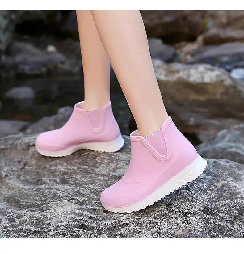 Fashionable Winter Short Ankle Women's Rain Boots Waterproof Slip Resistant Car Wash Shoes Adult Fleece Lined PVC Ladies Footwea