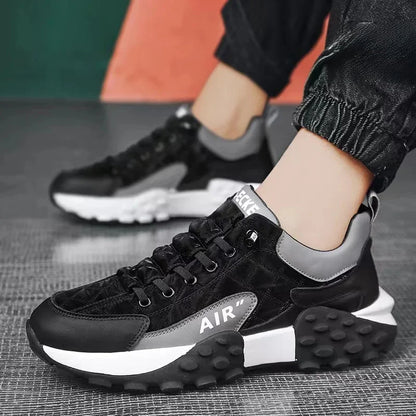 Men's Breathable Low-Top Dad Shoes with Thick Sole Comfortable Running Sneakers Korean Style Spring Season Sport Shoes
