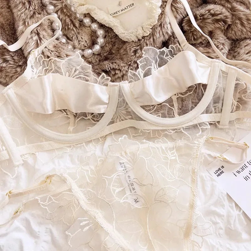 MOYISU French Pure Desire Lingerie Sexy Thin Cup with Underwire Bra Set Christmas New Embroidered Lace Underwear Bra