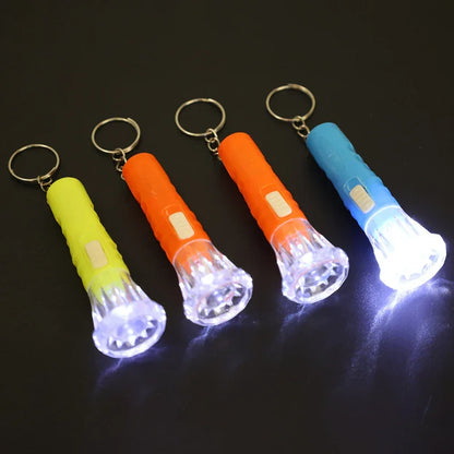 Flashligh Lamp Toy Mini Kids Party Favors LED Torch Birthday Gifts Wedding Guests Souvenir Filler Boys Girls School Prize Gift