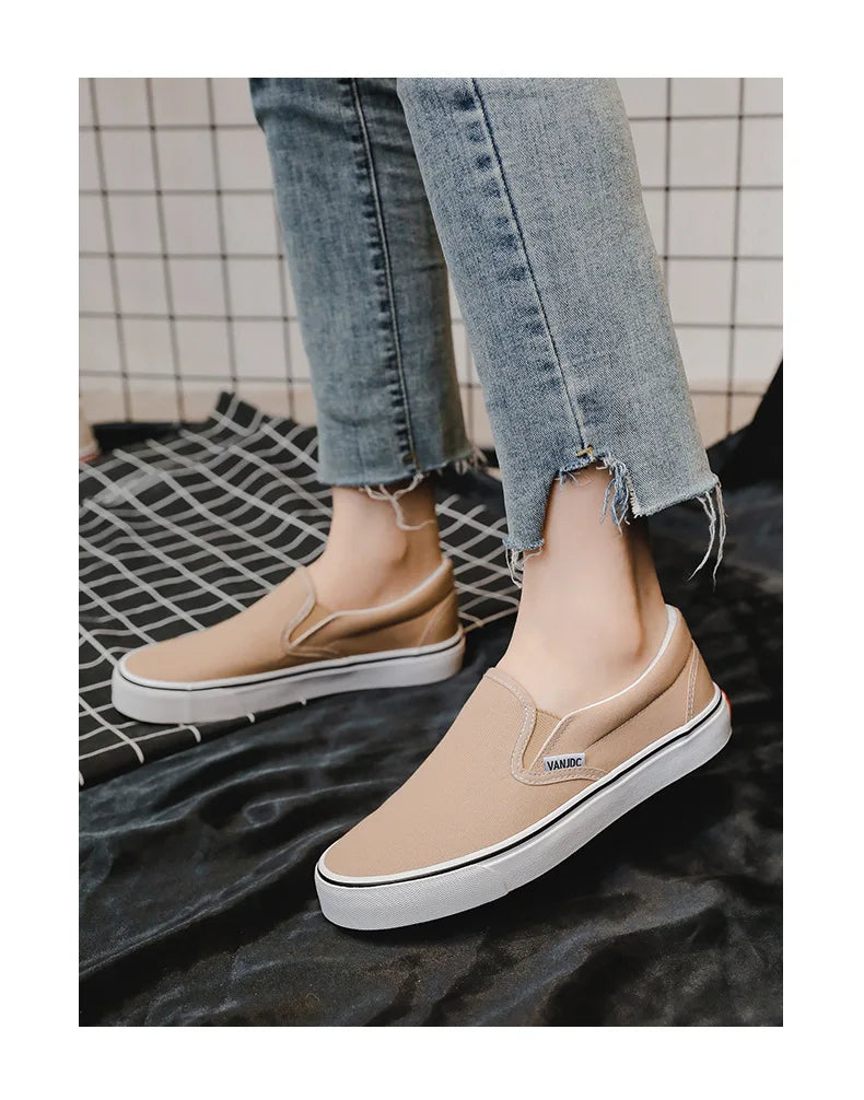 Women's Slip-On Canvas Shoes Summer 2026 Korean Style Student Flat Rubber Sole Wear-Resistant Low Cut Flat Heel Street Fashion