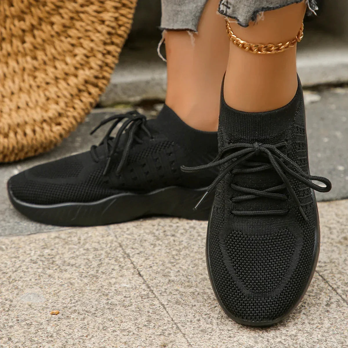 Women's Comfortable Breathable Knitted Sneakers Plus Size Low Cut Flat Casual Sports Shoes for Women 2024 Spring New Arrivals