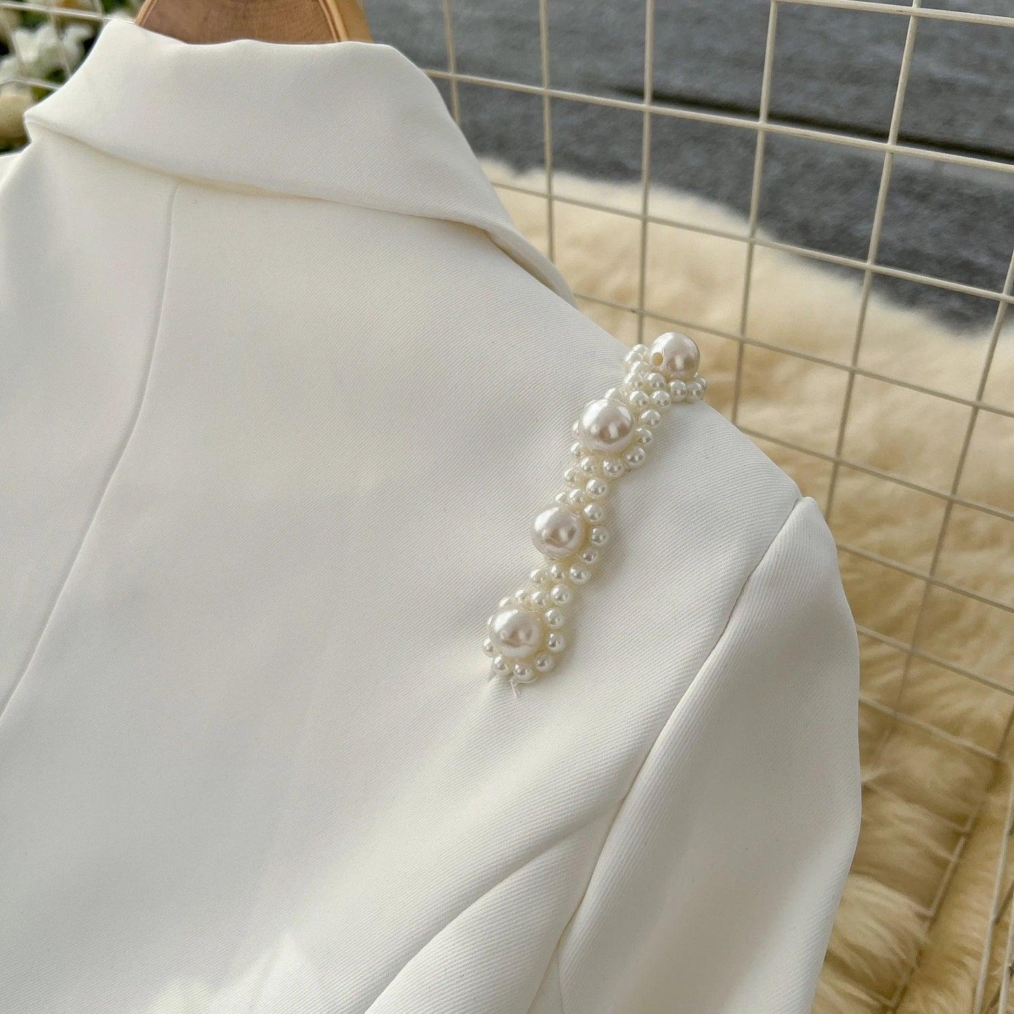 Chic Notched Basics Long Sleeve Elegant Embroidered Bead Butterfly Loose Coat French Streetwear High Street Autumn Winter Top