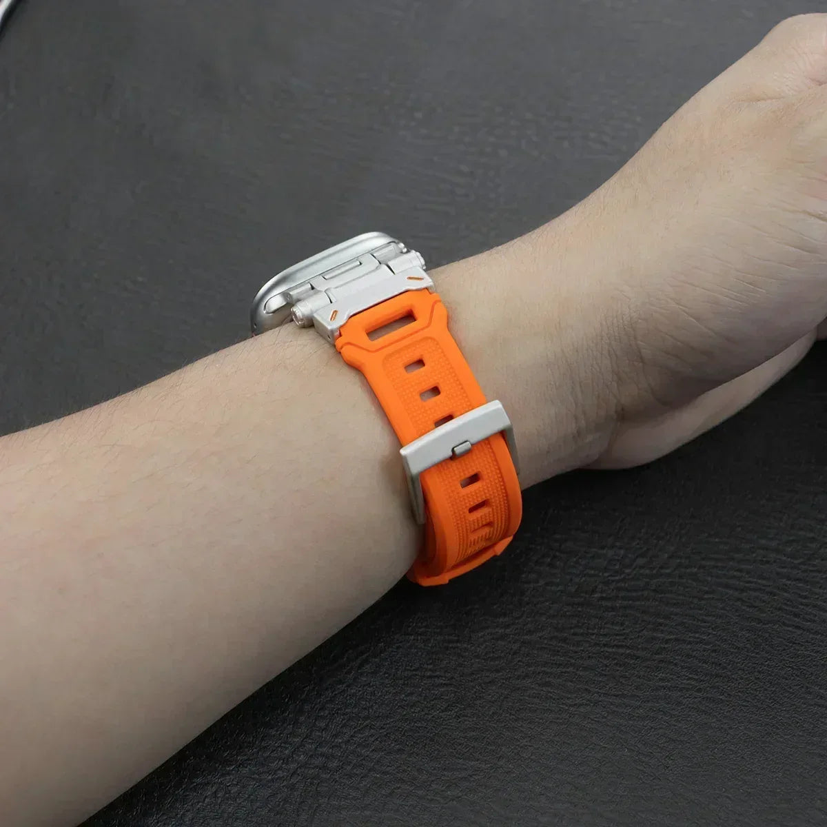 Silicone Sport Band for Apple Watch Ultra 49mm 45mm 42 44mm Rubber Strap for iWatch Series 9 8 7 se 6 5 4 ultra 2 49 Correa
