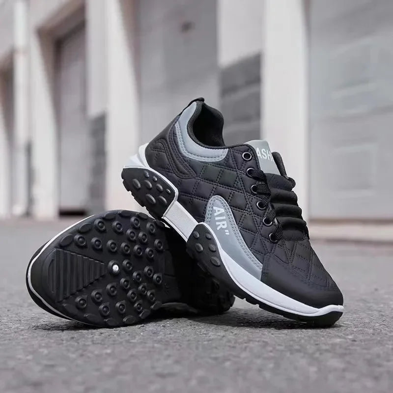 Men's Breathable Low-Top Dad Shoes with Thick Sole Comfortable Running Sneakers Korean Style Spring Season Sport Shoes