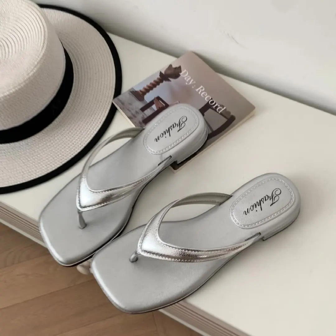 Women Solid Slippers Outdoor Light Weight Cool Shoes Ladies Flat Flip-flop Non-slip Basic Home Sandals Pantuflas Mujer