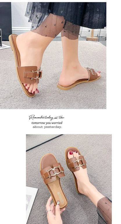 2024European and American Style Summer Fashion Out Flip-flops Flat Leisure Horse with Buckle Temperament One Line Slippers Woman