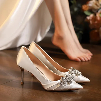 2025 Autumn New White French High Heels Pointy Rhine-Diamond Thin Heel Not Tired Foot Single Shoes Wedding Shoes