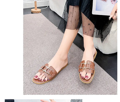 2024European and American Style Summer Fashion Out Flip-flops Flat Leisure Horse with Buckle Temperament One Line Slippers Woman
