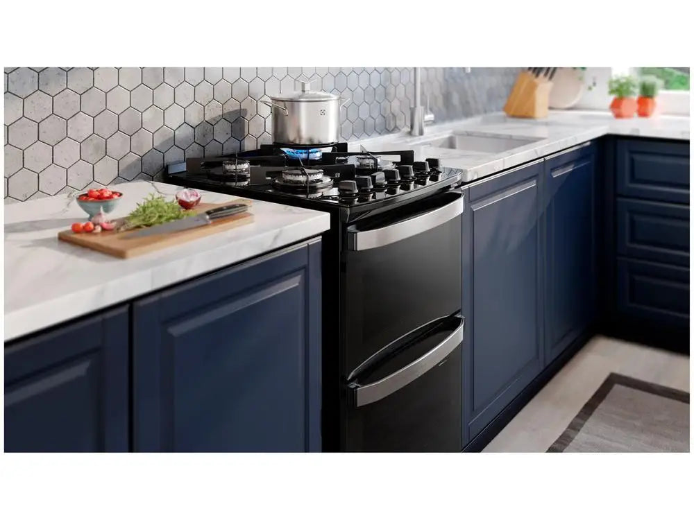 4 Stove with Electrolux Glass Table Black with