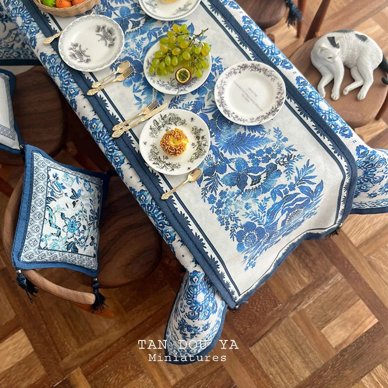 Miniature cloth blue and white porcelain tablecloth and throw pillow mini model for 1:6 bjd ob11 blythe dollhouse props Dolls ac