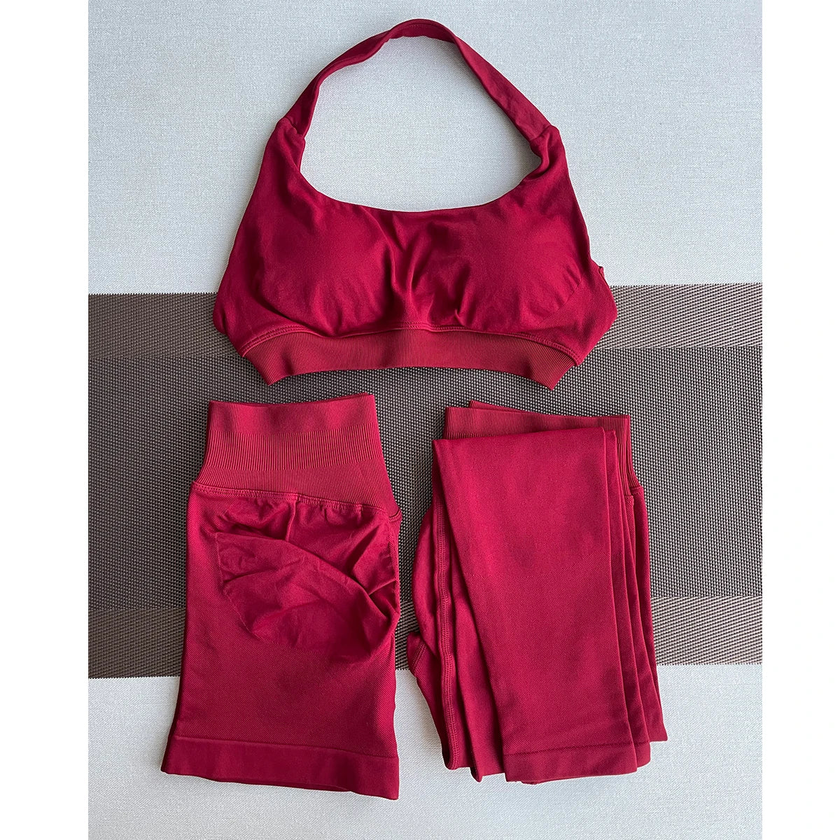 2 Pieces Yoga Gym Set Women Seamless Strappy Yoga Bra High Waist Workout Scrunch Shorts Sports Set Fitness Clothes Sportswear