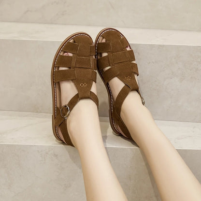 AIYUQI Flat-soled Retro Genuine Leather Hollow Baotou Sandals Women's 2026 New Hollow Pig Cage Women's Sandals