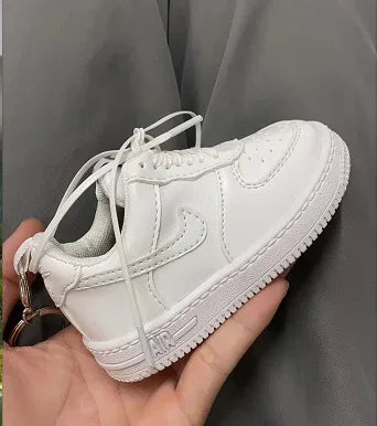 High Quality Portable Battery Charger Powerbank Coconut Sneakers 750 Shoe Power Bank 8000mAh  For All Phone