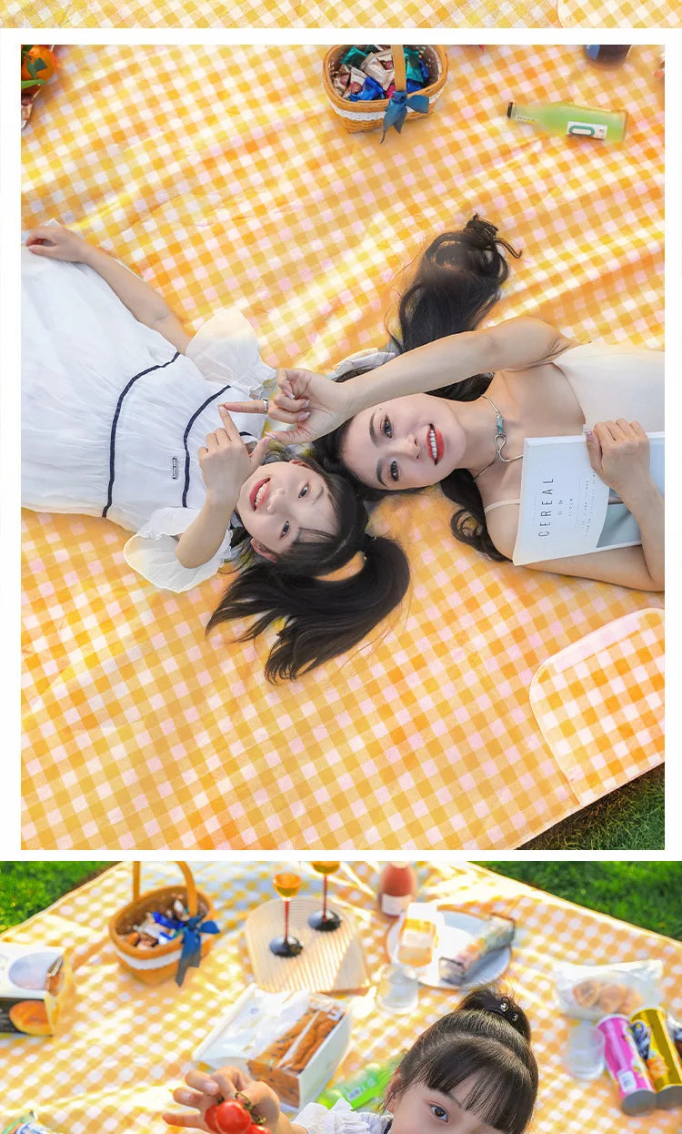 Outdoor Waterproof Picnic Mat Moistureproof Portable Beach Mat Ins Style Camping Picnic Blanket for Travel Camping Hiking