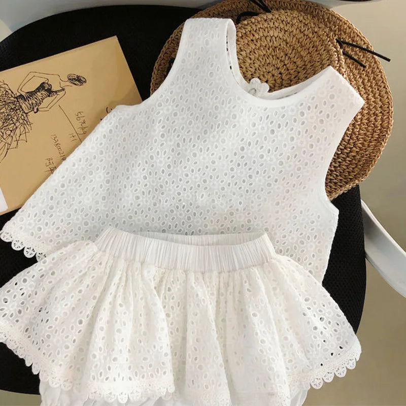 2Pcs Summer Kids Girl White Dress Sets Korean Princess Baby Sleeveless Skirt Hollow Cotton Chidlren Outfits Two Pieces Clothes