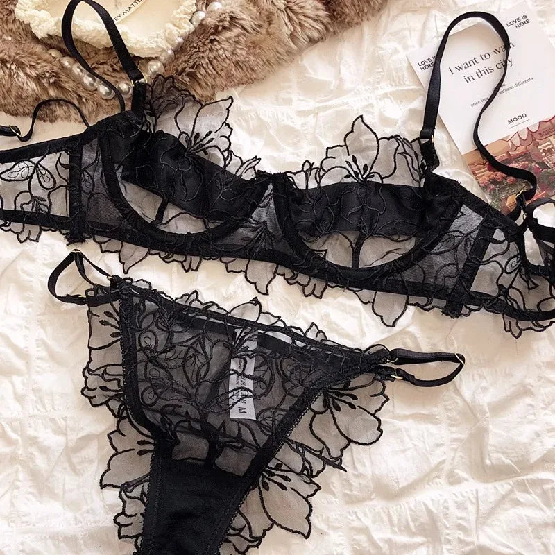 MOYISU French Pure Desire Lingerie Sexy Thin Cup with Underwire Bra Set Christmas New Embroidered Lace Underwear Bra