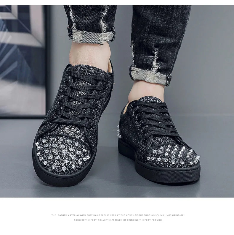 New Fashion Silver Trainers Glitter Spiky Shoes Men Lace Up Sneakers Low Top Shoes Red Sole Man Designer Sneaker With Spikes